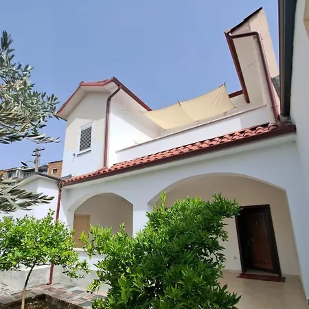 Vila Vokopola * Μπεράτ